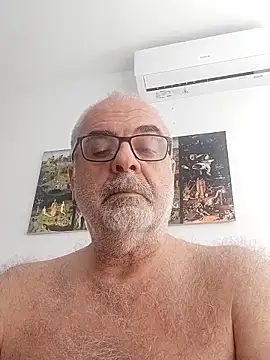 Snapshot of Satiro_Sevilla chatting on September 22, 11:49 am Satiro Sevilla online show from September 22, 11:49 am