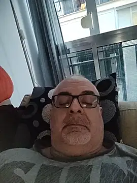 Satiro Sevilla online show from March 2, 6:26 pm