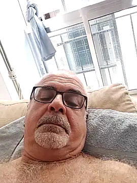 Snapshot of Satiro_Sevilla chatting on September 15, 5:13 pm Satiro Sevilla online show from September 15, 5:13 pm