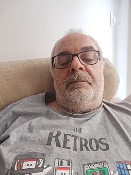 Satiro Sevilla online show from October 27, 4:08 pm