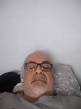 Snapshot of Satiro_Sevilla chatting on March 23, 12:47 am Satiro Sevilla online show from March 23, 12:47 am