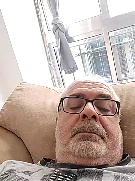 Snapshot of Satiro_Sevilla chatting on September 30, 1:39 pm Satiro Sevilla online show from September 30, 1:39 pm