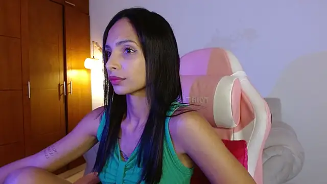 AnnitaSerna  online show from December 15, 4:07 am