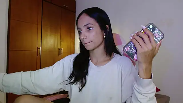 AnnitaSerna  online show from November 6, 1:59 pm