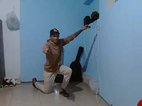 latino hotxxx online show from January 15, 2:15 am