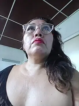 anniecoopeer online show from February 9, 4:38 pm