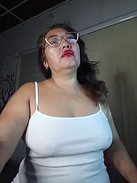 anniecoopeer online show from March 21, 10:52 am