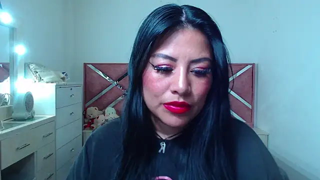 Snapshot of moan_sex2 chatting on November 16, 10:02 pm moan sex2 online show from November 16, 10:02 pm