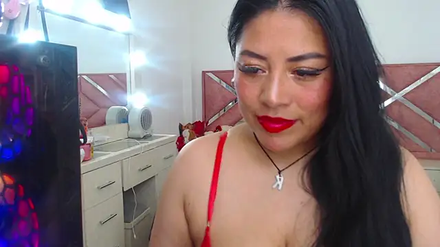 Snapshot of moan_sex2 chatting on November 11, 5:35 am moan sex2 online show from November 11, 5:35 am