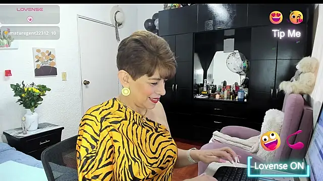 Angelina Stone 65 online show from January 6, 9:52 pm