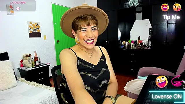 Angelina Stone 65 online show from March 12, 12:05 am