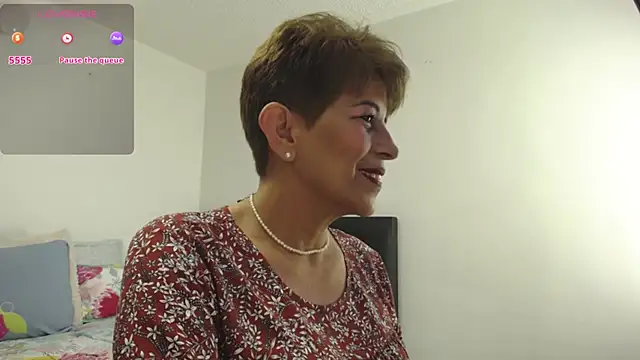 Snapshot of Angelina_Stone_65 chatting on March 19, 9:37 pm Angelina Stone 65 online show from March 19, 9:37 pm