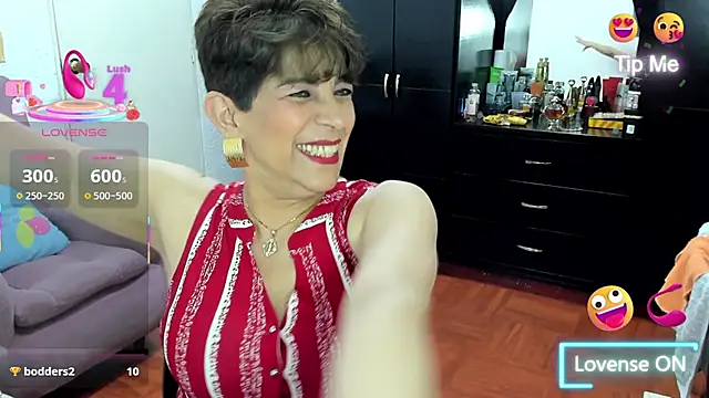 Snapshot of Angelina_Stone_65 chatting on October 12, 1:40 am Angelina Stone 65 online show from October 12, 1:40 am
