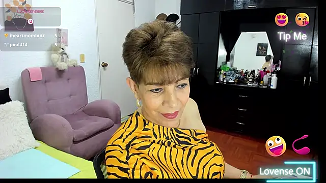 Angelina Stone 65 online show from November 26, 1:16 am