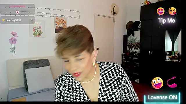 Angelina Stone 65 online show from December 1, 9:04 pm