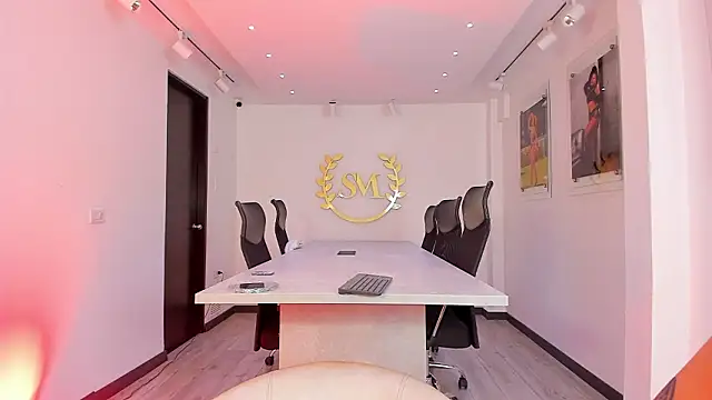 Snapshot of NairobiLee chatting on January 17, 10:30 am NairobiLee online show from January 17, 10:30 am