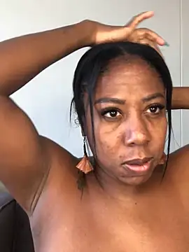 IsabellaaSmith online show from January 3, 1:02 pm