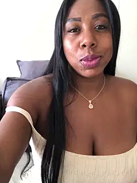IsabellaaSmith online show from January 10, 9:10 pm