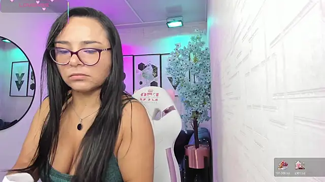 Tiara rr online show from March 1, 3:39 am