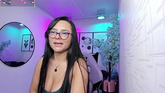 Tiara rr online show from May 2, 3:23 am
