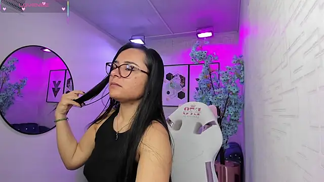 Tiara rr online show from February 8, 3:26 am