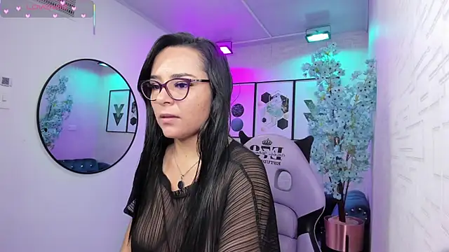 Tiara rr online show from April 16, 3:40 am