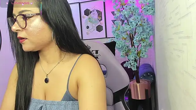 Tiara rr online show from February 1, 11:52 am