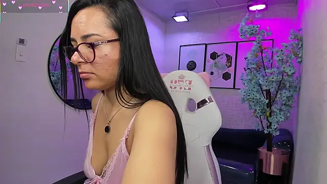 Tiara rr online show from February 7, 3:36 am