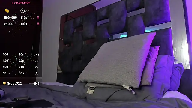 iamcamiloo  online show from March 21, 5:11 am