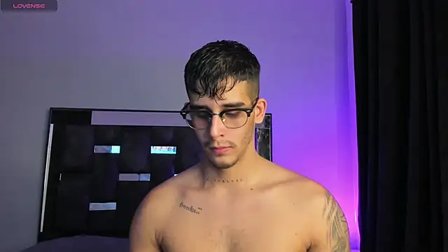 iamcamiloo  online show from March 15, 12:04 am