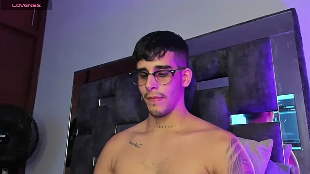 iamcamiloo  online show from March 16, 4:41 am