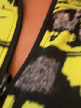 MelanieRoah online show from October 22, 1:10 pm