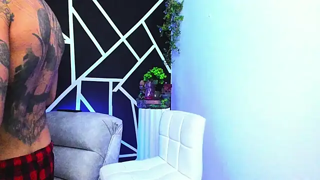 JUSTIN FULLER1 online show from February 9, 11:36 pm