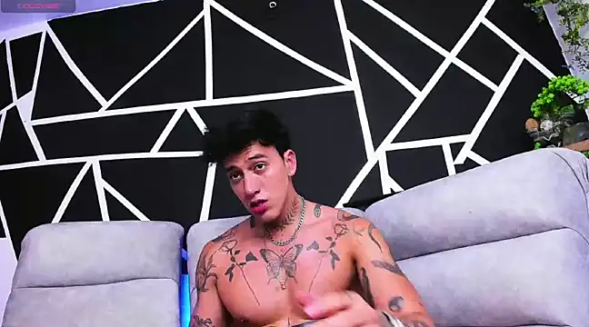 JUSTIN FULLER1 online show from February 23, 12:51 am