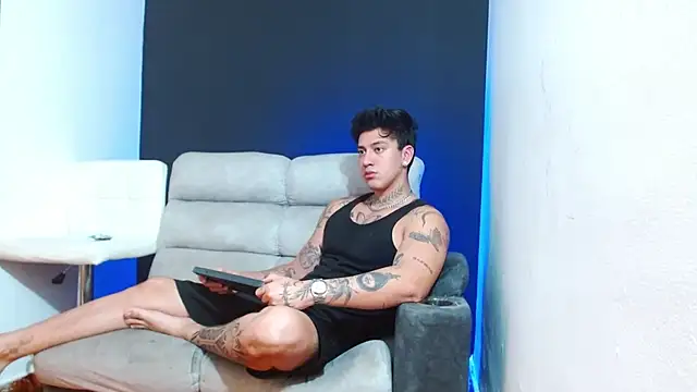 JUSTIN FULLER1 online show from March 26, 2:26 pm