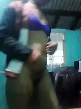 Snapshot of anusexygirl1 chatting on December 19, 1:31 am anusexygirl1 online show from December 19, 1:31 am