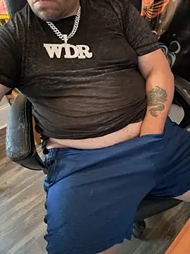 Snapshot of showoff79vers chatting on November 16, 6:23 pm showoff79vers online show from November 16, 6:23 pm