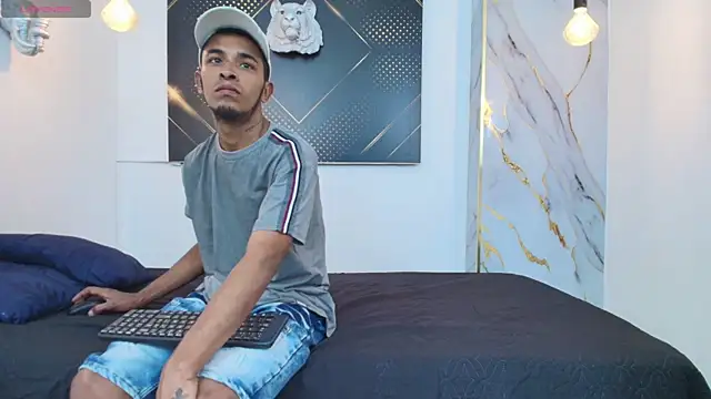 JordanAndAndrew online show from October 6, 7:36 pm