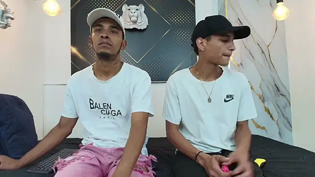 JordanAndAndrew online show from October 5, 8:10 pm