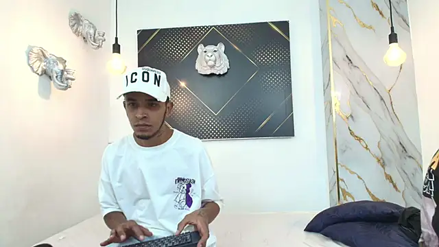 JordanAndAndrew online show from October 4, 8:10 pm