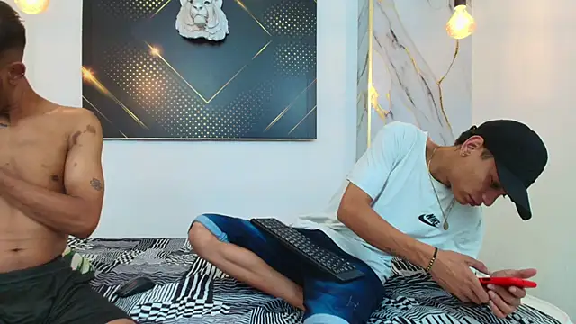 JordanAndAndrew online show from November 6, 8:13 pm