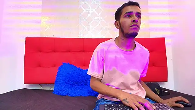 JordanAndAndrew online show from November 30, 9:26 pm