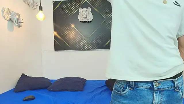 JordanAndAndrew online show from October 10, 8:09 pm