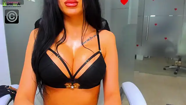 Queenrafaella online show from February 22, 3:31 am