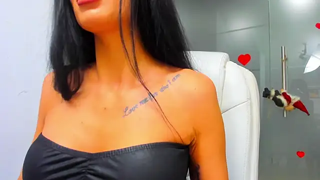 Queenrafaella online show from December 15, 3:45 am