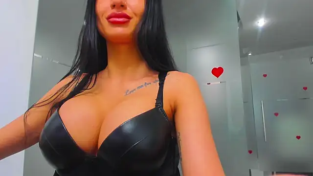 Queenrafaella online show from May 29, 4:07 am