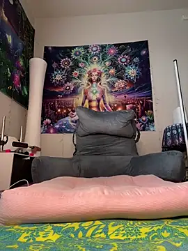 redbonejada online show from April 3, 11:00 pm