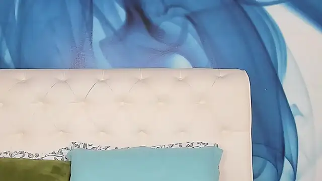 SkinnyDolly online show from November 30, 3:07 am