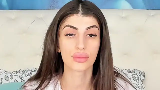 SkinnyDolly online show from December 5, 3:16 am