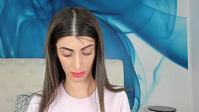 SkinnyDolly online show from March 13, 9:42 pm